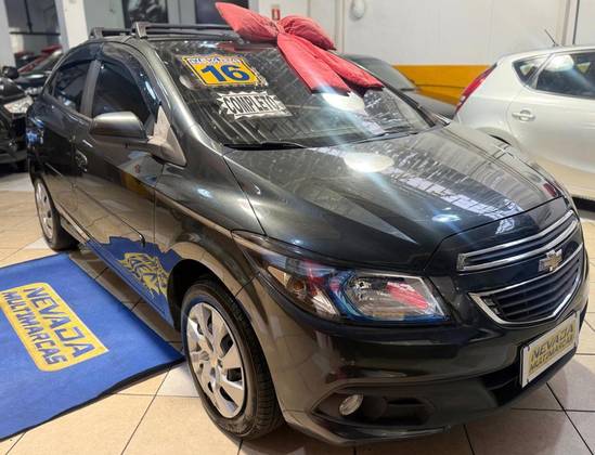 CHEVROLET ONIX 1.4 MPFI LT 8V FLEX 4P MANUAL CHEVROLET ONIX 1.4 MPFI LT 8V FLEX 4P MANUAL